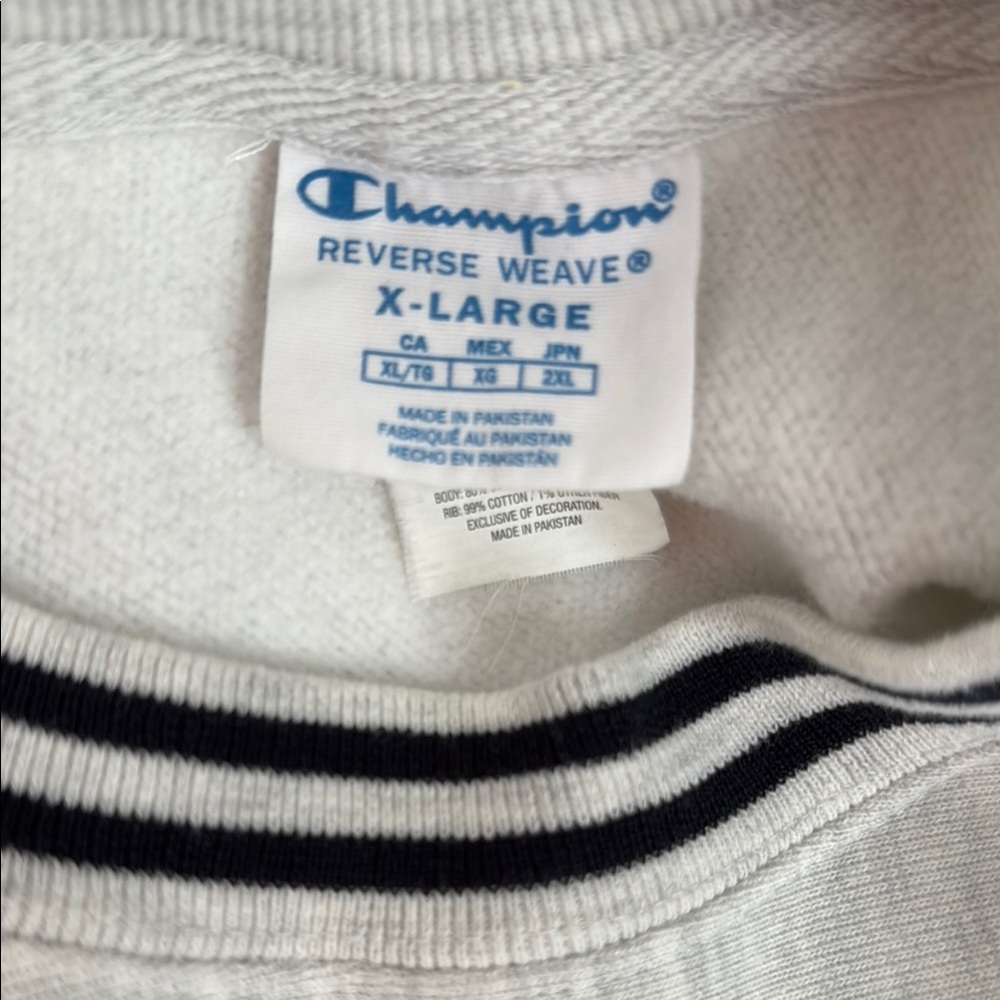 Champion Gray and Black Sweatshirt - Picture 4 of 4